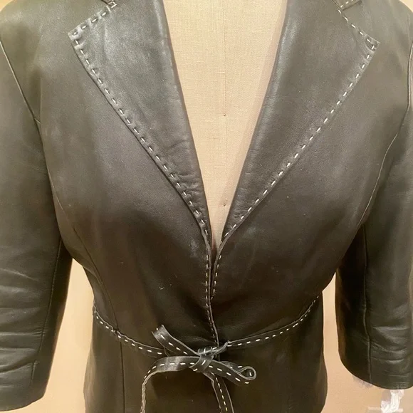 Lamb leather jacket. Size Medium, black. - Picture 3 of 10